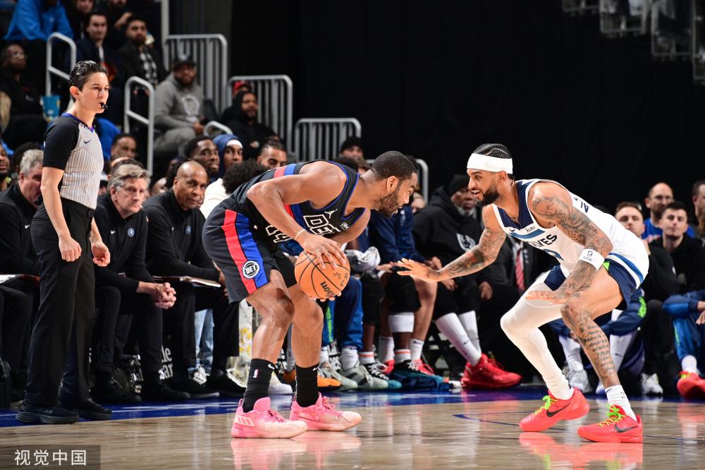 雷打不动的 雷打不动的